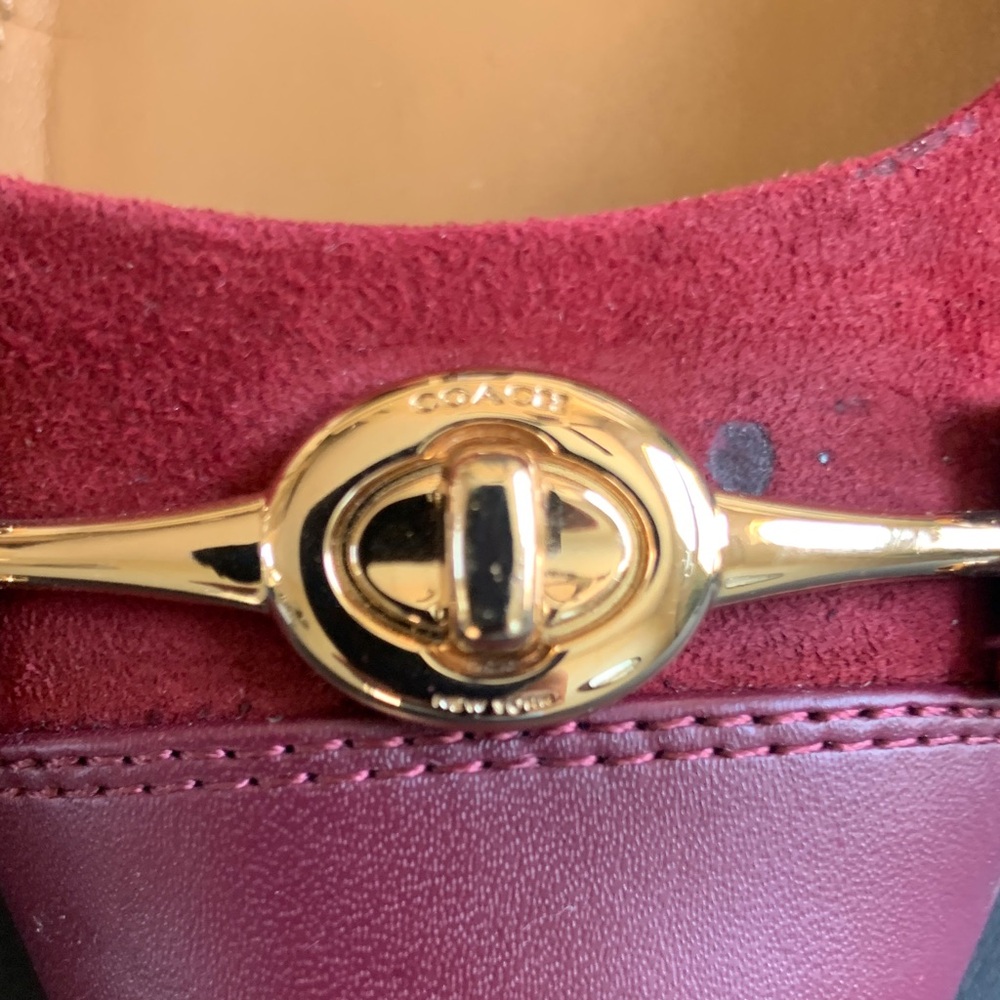 Coach Burgundy Suede Kitten Heels Gold Horsebit Pointed Toe 8B - Picture 7 of 8